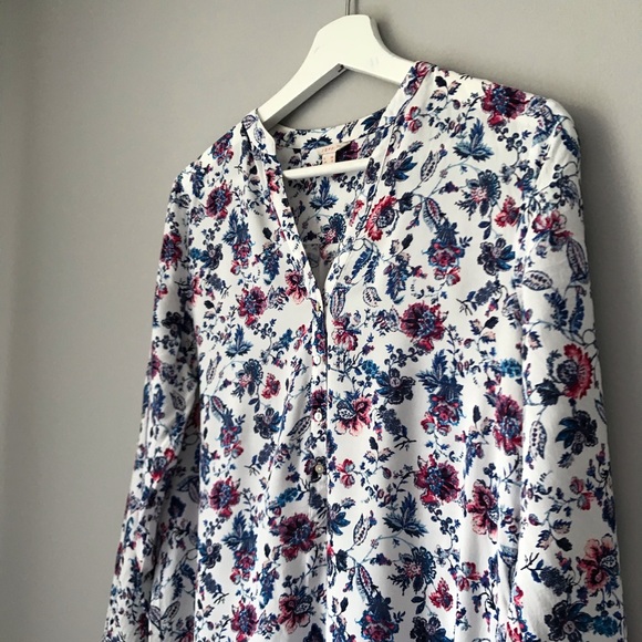 Bundle 4/25 ESPRIT Floral Blouse - Picture 3 of 3